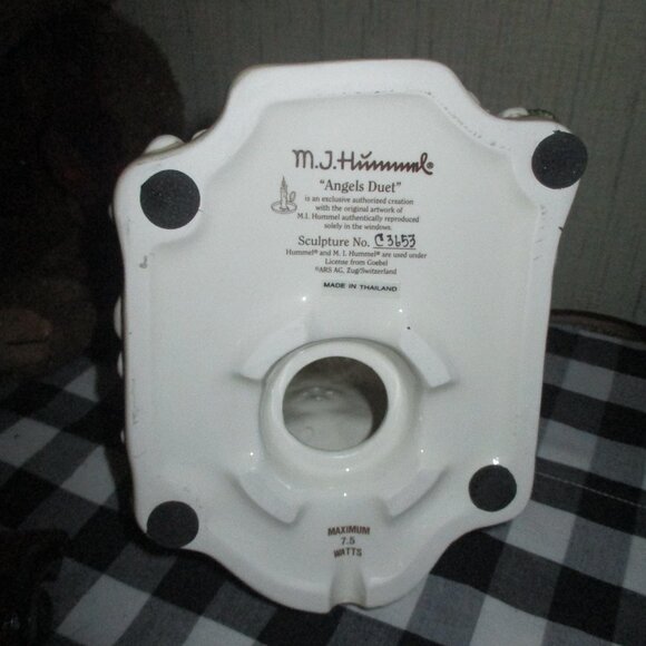 Hawthorne Goebel Hummel Bavarian Village Angels Duet Lighted Church - Picture 5 of 5